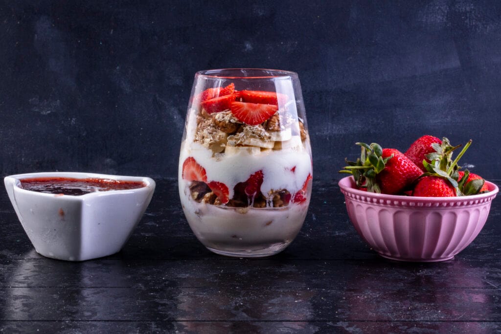 Crafting the Perfect Yogurt Parfait: Delicious Layers for a Gourmet Start